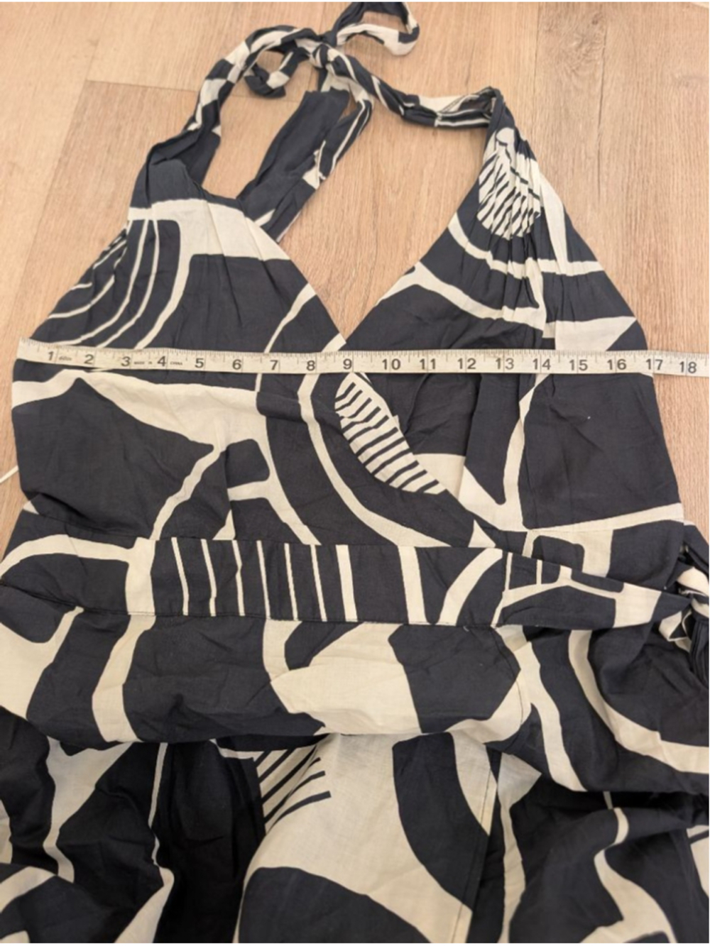 Blogger Favorite ZARA The Nicole Printed Abstract Halter Neck Wrap Midi Dress M - Picture 9 of 11